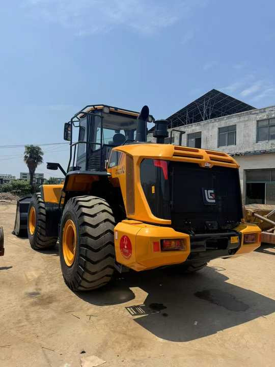 Famous Chinese Brand Second Hand LiuGong Front Loader Construction Machinery Used LiuGong 956H Wheel Loader Hot Selling - Kolesni nakladalec: slika 2 Famous Chinese Brand Second Hand LiuGong Front Loader Construction Machinery Used LiuGong 956H Wheel Loader Hot Selling - Kolesni nakladalec: slika 2