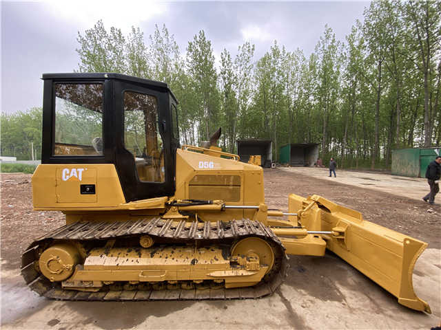 Good Condition Cat Hot Sale Bulldozer D5h D5g D5k D5m D5n D6h D6k D6m D7h D7g D7m - Buldožer: slika 3 Good Condition Cat Hot Sale Bulldozer D5h D5g D5k D5m D5n D6h D6k D6m D7h D7g D7m - Buldožer: slika 3