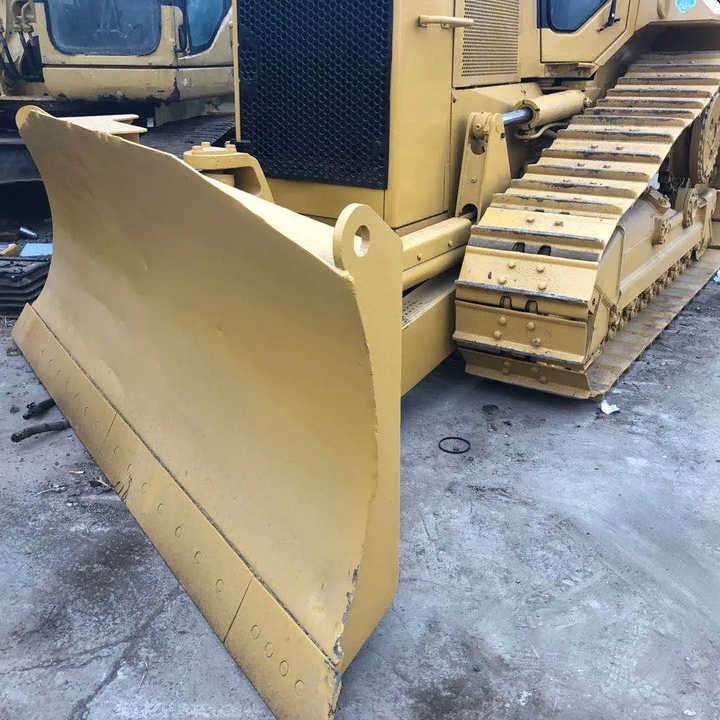 Good Condition D6m Mini Bulldozer New Crawler Bulldozer with Parts Price Bulldozers - Buldožer: slika 5 Good Condition D6m Mini Bulldozer New Crawler Bulldozer with Parts Price Bulldozers - Buldožer: slika 5