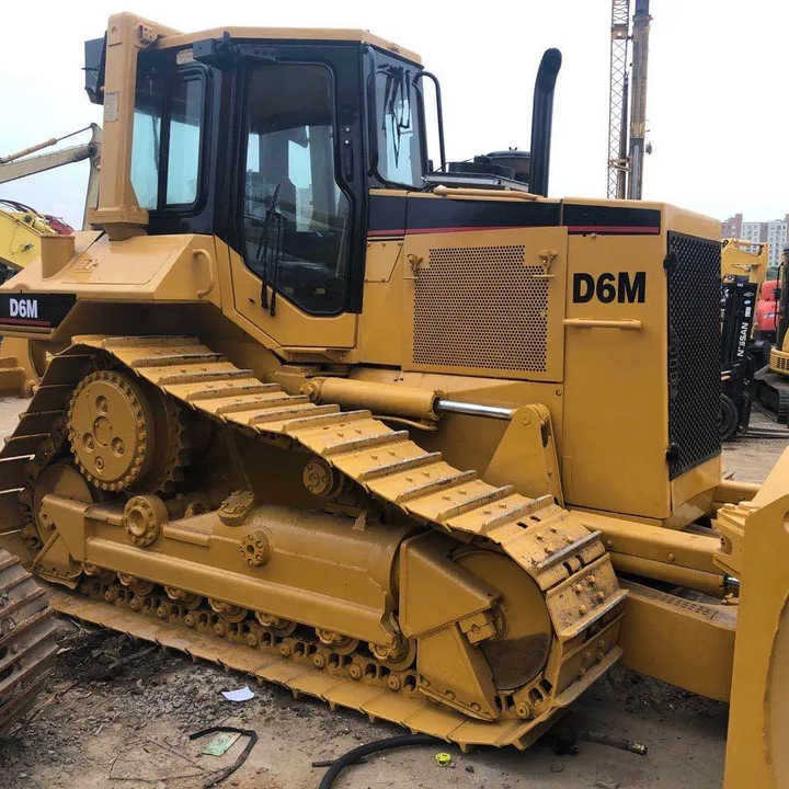 Good Condition D6m Mini Bulldozer New Crawler Bulldozer with Parts Price Bulldozers - Buldožer: slika 2 Good Condition D6m Mini Bulldozer New Crawler Bulldozer with Parts Price Bulldozers - Buldožer: slika 2