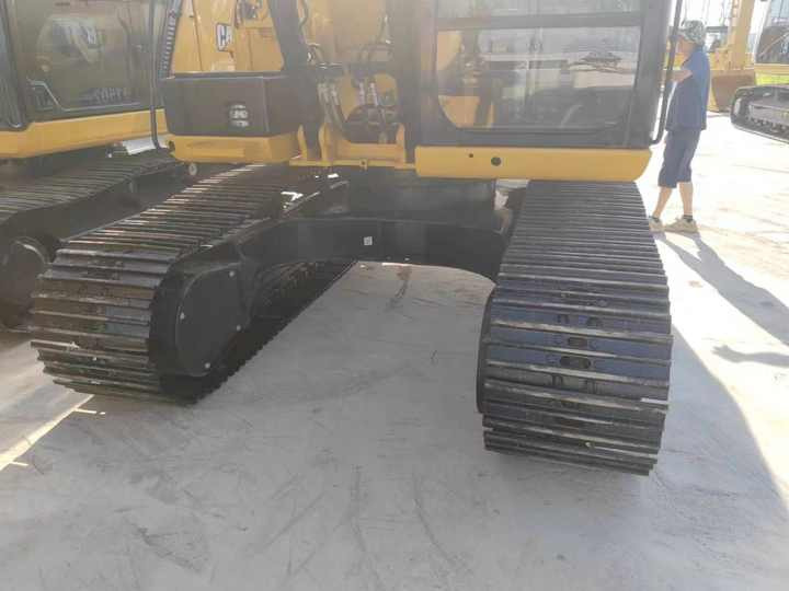 Good Condition Used Excavator Machine Caterpillar 315D Crawler CAT 15ton Used Excavator for Sale CAT 315 Excavators - Bager goseničar: slika 3 Good Condition Used Excavator Machine Caterpillar 315D Crawler CAT 15ton Used Excavator for Sale CAT 315 Excavators - Bager goseničar: slika 3