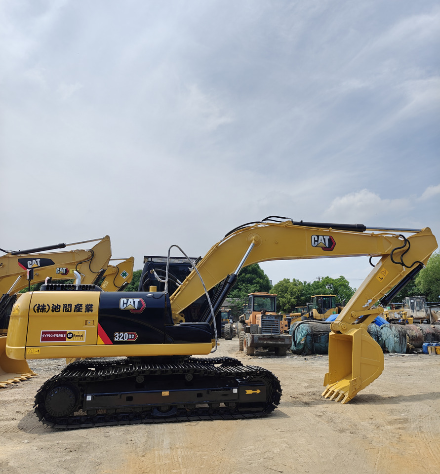 CAT Used Excavator 320D2 Cheap Price Second hand - Gradbeni stroj: slika 1 CAT Used Excavator 320D2 Cheap Price Second hand - Gradbeni stroj: slika 1