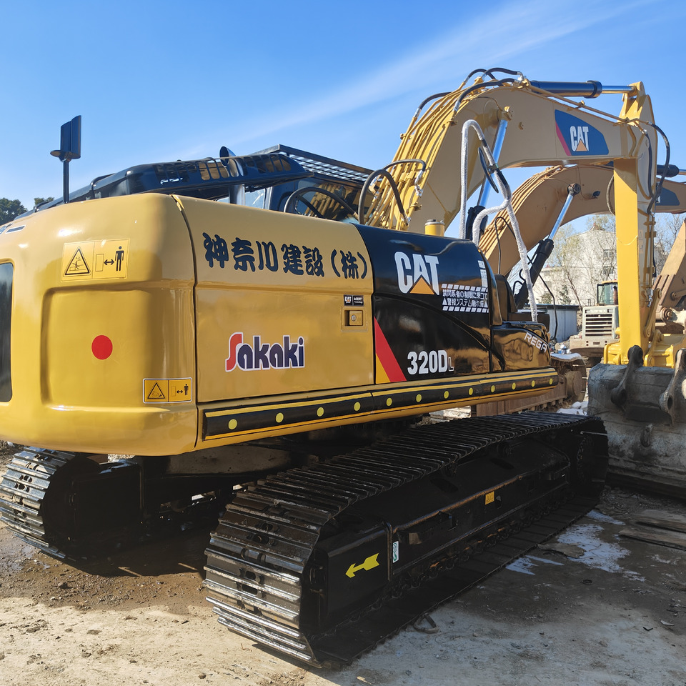EXCAVATOR Used Cat Excavator Japan 20 Tons Digger Machinery Caterpillar CAT 320D for Sale Cat - Gradbeni stroj: slika 3 EXCAVATOR Used Cat Excavator Japan 20 Tons Digger Machinery Caterpillar CAT 320D for Sale Cat - Gradbeni stroj: slika 3