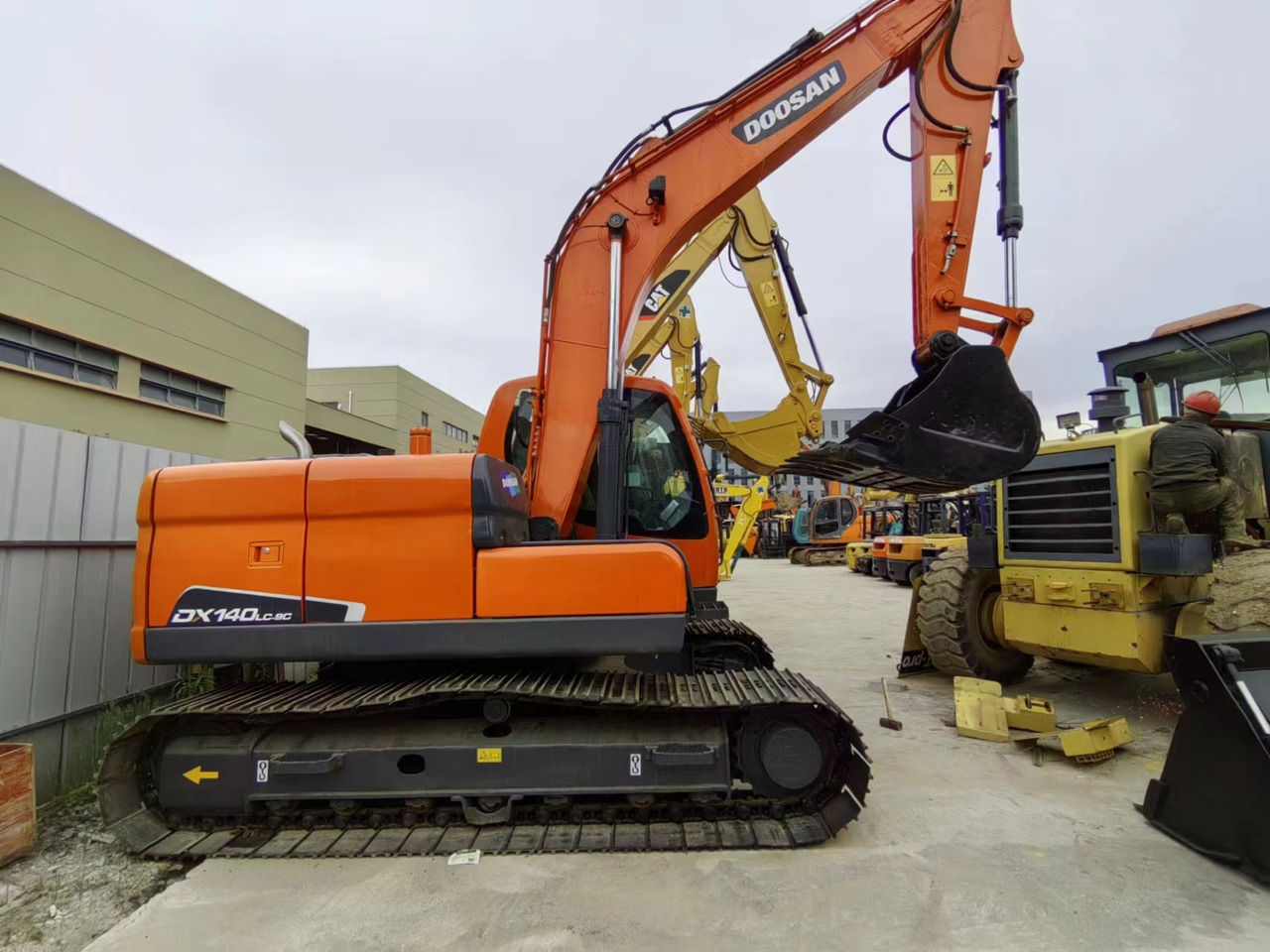 Second hand used hotsale DOOSAN DX140LC-9C - Gradbeni stroj: slika 3 Second hand used hotsale DOOSAN DX140LC-9C - Gradbeni stroj: slika 3