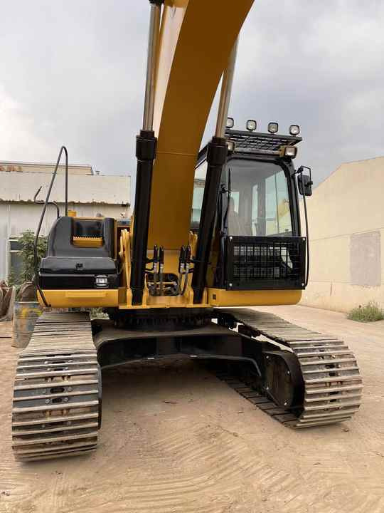 High Quality Japanese Cat325DL 29tons Excavator Second Hand Caterpillar with Factory Price Cheapest Price - Bager goseničar: slika 5 High Quality Japanese Cat325DL 29tons Excavator Second Hand Caterpillar with Factory Price Cheapest Price - Bager goseničar: slika 5