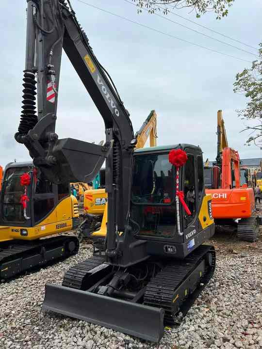 High Quality Used Volvo EC60D Excavator for Sale 6 Ton Compact Machine, Excellent Condition, Ready for Work! - Bager goseničar: slika 3 High Quality Used Volvo EC60D Excavator for Sale 6 Ton Compact Machine, Excellent Condition, Ready for Work! - Bager goseničar: slika 3