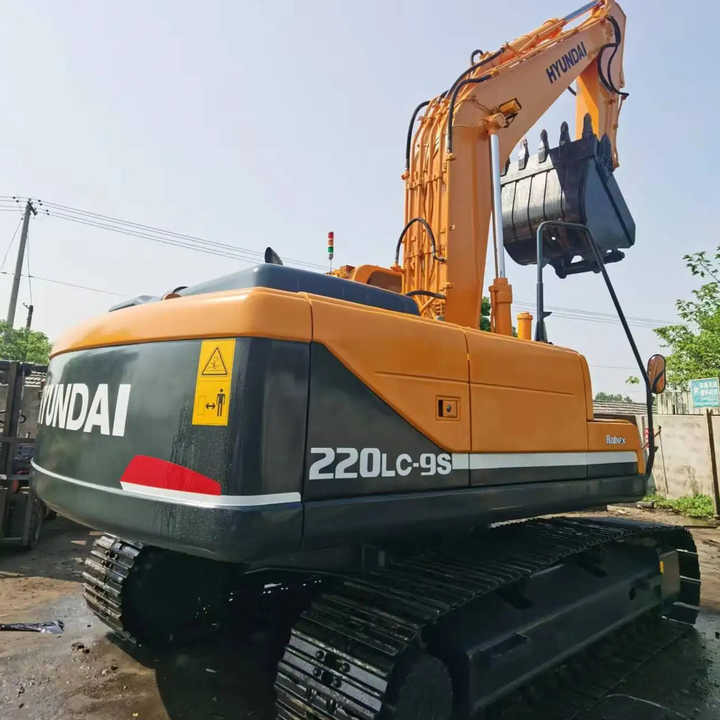 Hyundai Digger 220lc-9s Second Hand Korea Made High Performance Machine Hyundai Excavator for Sale - Bager goseničar: slika 4 Hyundai Digger 220lc-9s Second Hand Korea Made High Performance Machine Hyundai Excavator for Sale - Bager goseničar: slika 4