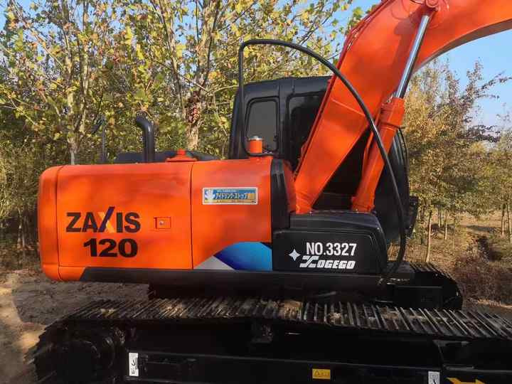 Japan Original Hitachi ZX120 Crawler Excavator Perfect for Various Projects Available Used Excavators for Sale - Bager goseničar: slika 2 Japan Original Hitachi ZX120 Crawler Excavator Perfect for Various Projects Available Used Excavators for Sale - Bager goseničar: slika 2