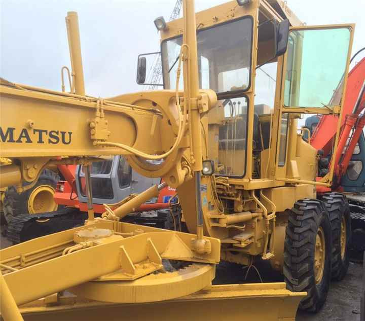 Japan Original Used Komatsu GD661A-1 Motor Grader GD661 in Condition - Greder: slika 5 Japan Original Used Komatsu GD661A-1 Motor Grader GD661 in Condition - Greder: slika 5