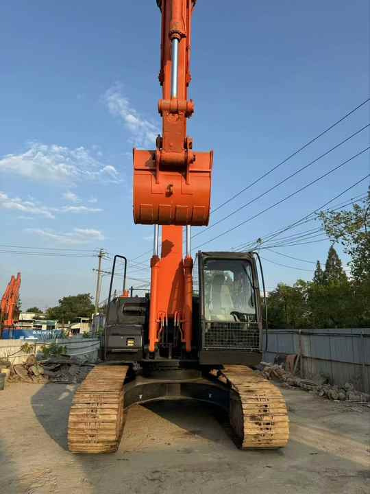 Japanese Original Hitachi 210 Outdoor Crawler Type Second-hand Excavator - Bager goseničar: slika 3 Japanese Original Hitachi 210 Outdoor Crawler Type Second-hand Excavator - Bager goseničar: slika 3