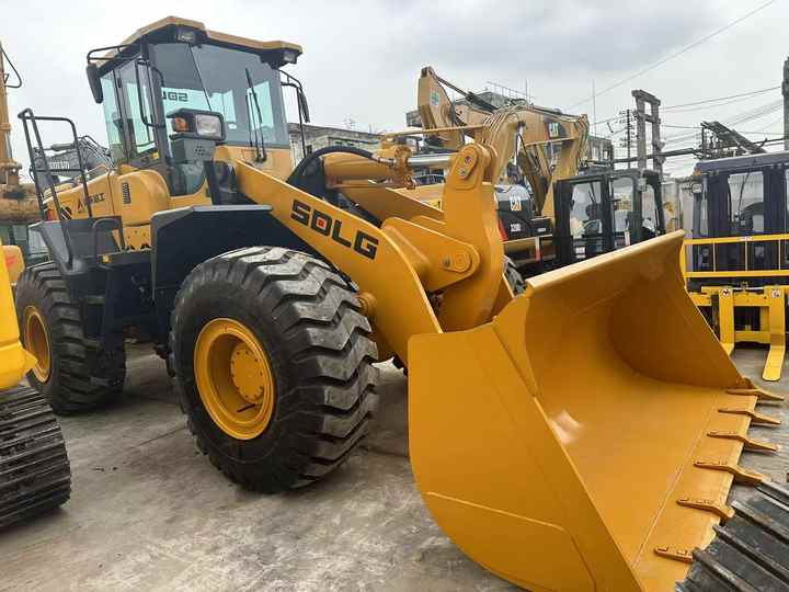 SDLG Wheel Loader 985L Second -hand Wheel Loader Electric Valve Water Pump Engine diesel Pump Valve in China - Bager: slika 3 SDLG Wheel Loader 985L Second -hand Wheel Loader Electric Valve Water Pump Engine diesel Pump Valve in China - Bager: slika 3