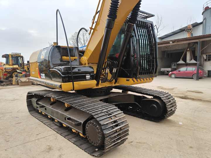Second Hand Excavator 330D Used Low Price Caterpillar CAT 312D 315D 320D 325D in Good Condition - Bager goseničar: slika 3 Second Hand Excavator 330D Used Low Price Caterpillar CAT 312D 315D 320D 325D in Good Condition - Bager goseničar: slika 3