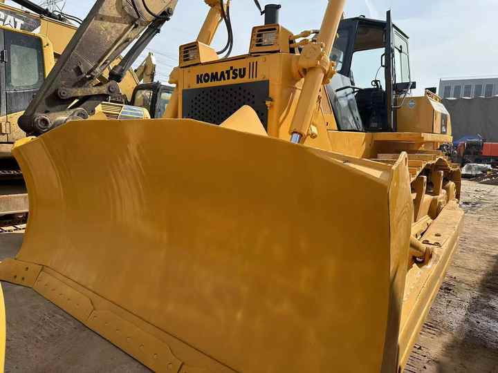 Second Hand Koamtsu D155 Bulldozer Hot Sale , komatsu D60 65 D85 D155 - Buldožer: slika 3 Second Hand Koamtsu D155 Bulldozer Hot Sale , komatsu D60 65 D85 D155 - Buldožer: slika 3