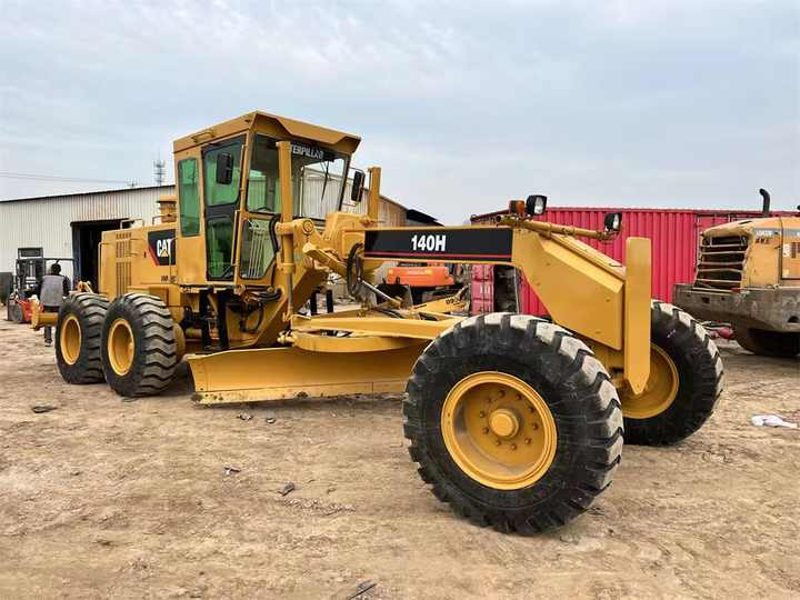 Used CAT 140H Motor Grader From Japan with Excellent Performance Caterpillar 140h in Good Condition for Sale - Bager: slika 3 Used CAT 140H Motor Grader From Japan with Excellent Performance Caterpillar 140h in Good Condition for Sale - Bager: slika 3