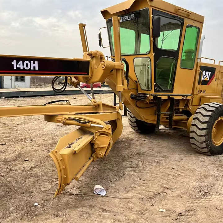 Used CAT 140H Motor Grader From Japan with Excellent Performance Caterpillar 140h in Good Condition for Sale - Bager: slika 2 Used CAT 140H Motor Grader From Japan with Excellent Performance Caterpillar 140h in Good Condition for Sale - Bager: slika 2