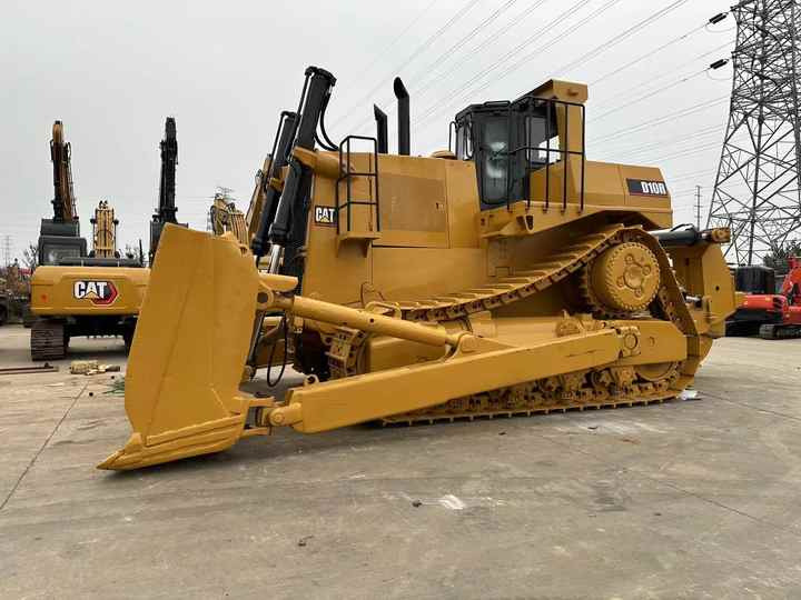 Used CAT D10R New Model Bulldozer Second Hand Machine Popular Brand Cat Hydraulic Machinery - Buldožer: slika 4 Used CAT D10R New Model Bulldozer Second Hand Machine Popular Brand Cat Hydraulic Machinery - Buldožer: slika 4