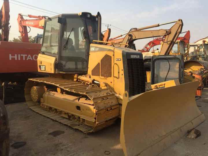 Used Cat Mini Bulldozer D5k D5 D5g Cat Dozers - Buldožer: slika 5 Used Cat Mini Bulldozer D5k D5 D5g Cat Dozers - Buldožer: slika 5