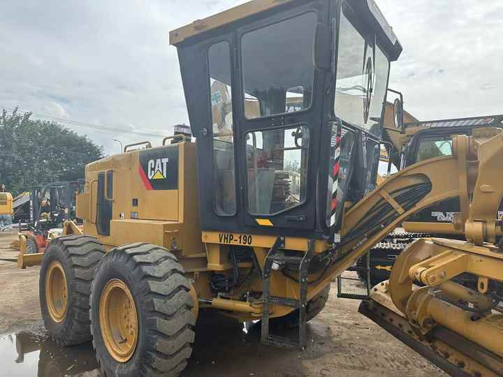 Used Caterpillar CAT 140k Land Road Motor Grader CAT140k Used Grader Cheap Price for Sale - Greder: slika 5 Used Caterpillar CAT 140k Land Road Motor Grader CAT140k Used Grader Cheap Price for Sale - Greder: slika 5