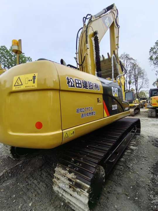 Used Digger CAT 323DL Construction Machinery Construction Digger Used CAT 323DL Cheap Excavator - Bager goseničar: slika 4 Used Digger CAT 323DL Construction Machinery Construction Digger Used CAT 323DL Cheap Excavator - Bager goseničar: slika 4