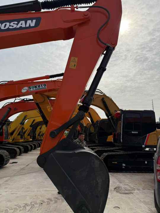 Used Digger Doosan DX225LC-9T Construction Machinery Construction Digger Used Doosan DX225LC-9T Cheap Excavator - Bager goseničar: slika 2 Used Digger Doosan DX225LC-9T Construction Machinery Construction Digger Used Doosan DX225LC-9T Cheap Excavator - Bager goseničar: slika 2