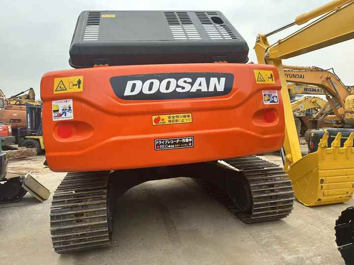 Used Excavator Doosan DX225LC-9 Excavators Mini Equipment Earth Moving Machinery Doosan Digger Excavator for Sale - Bager goseničar: slika 5 Used Excavator Doosan DX225LC-9 Excavators Mini Equipment Earth Moving Machinery Doosan Digger Excavator for Sale - Bager goseničar: slika 5
