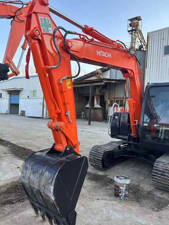 Used Excavator Good Quality Low Price Hitachi ZX70 Excavator in Good Condition for Sale - Bager goseničar: slika 4 Used Excavator Good Quality Low Price Hitachi ZX70 Excavator in Good Condition for Sale - Bager goseničar: slika 4