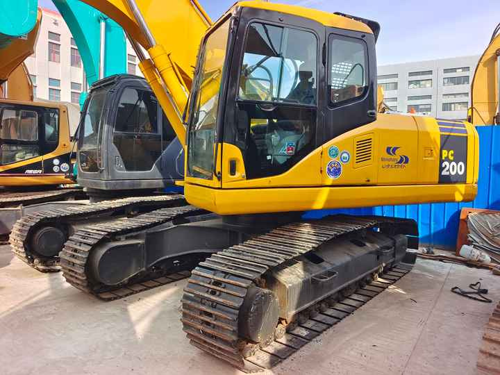 Used Good Quality Japan Original PC200-7 in Good Condition PC200-7 Komatsu - Bager goseničar: slika 2 Used Good Quality Japan Original PC200-7 in Good Condition PC200-7 Komatsu - Bager goseničar: slika 2