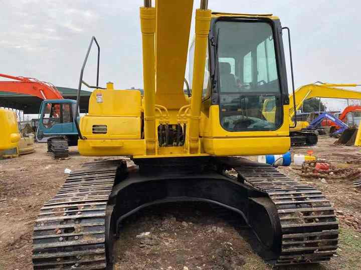Used Good Quality Japan Original PC200-7 in Good Condition PC200-7 Komatsu - Bager goseničar: slika 4 Used Good Quality Japan Original PC200-7 in Good Condition PC200-7 Komatsu - Bager goseničar: slika 4