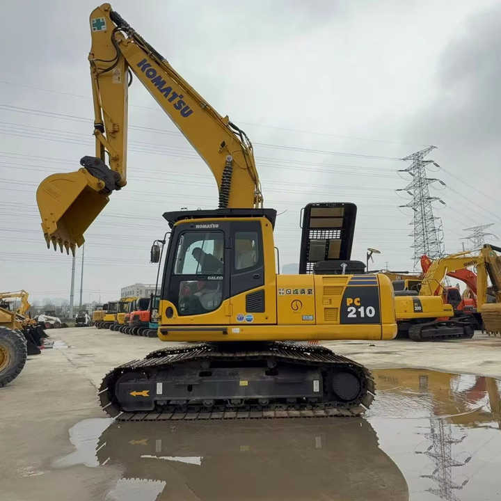 Used Good Quality Japan Original PC210-8 in Good Condition PC210-8 Komatsu - Bager goseničar: slika 1 Used Good Quality Japan Original PC210-8 in Good Condition PC210-8 Komatsu - Bager goseničar: slika 1