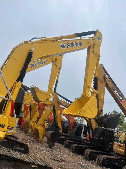 Used Good Quality Japan Original PC240-8 in Good Condition PC240-8 Komatsu - Bager goseničar: slika 5 Used Good Quality Japan Original PC240-8 in Good Condition PC240-8 Komatsu - Bager goseničar: slika 5