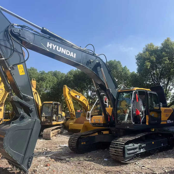 Used HYUNDAI 305LC-9T Crawler Excavator with Good Performance Hyundai30 Tons Earthmoving Machinery with Low Price On-sale - Bager goseničar: slika 1 Used HYUNDAI 305LC-9T Crawler Excavator with Good Performance Hyundai30 Tons Earthmoving Machinery with Low Price On-sale - Bager goseničar: slika 1