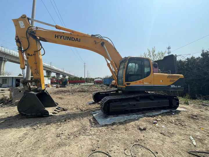 Used HYUNDAI 305LC-9T Crawler Excavator with good performance Hyundai30 tons earthmoving machinery with low price on-sale - Bager goseničar: slika 5 Used HYUNDAI 305LC-9T Crawler Excavator with good performance Hyundai30 tons earthmoving machinery with low price on-sale - Bager goseničar: slika 5