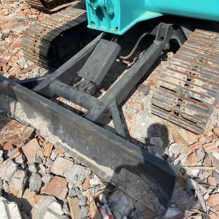 Used High-quality Original Japan Kobelco SK60 Crawler Excavator in Hefei - Bager: slika 4 Used High-quality Original Japan Kobelco SK60 Crawler Excavator in Hefei - Bager: slika 4