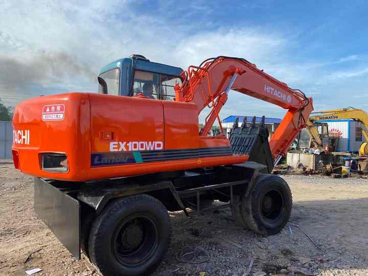Used Hitachi Ex100WD Wheel Excavator for Sale Japan Made Hitachi Ex100wd Wheeled Excavator for Sale - Bager goseničar: slika 4 Used Hitachi Ex100WD Wheel Excavator for Sale Japan Made Hitachi Ex100wd Wheeled Excavator for Sale - Bager goseničar: slika 4