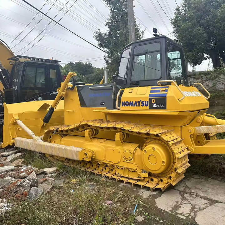 Used Japan Komatsu D85ESS Dozer with Ripper Komatsu D85 Crawler Bulldozer with Excellent Performance Low Price for Sale - Buldožer: slika 1 Used Japan Komatsu D85ESS Dozer with Ripper Komatsu D85 Crawler Bulldozer with Excellent Performance Low Price for Sale - Buldožer: slika 1