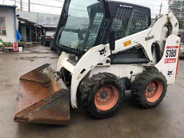 Used Small Loader Bobcat S130 S160 S185 Skid Steer Loader With Good Condition - Kolesni nakladalec: slika 4 Used Small Loader Bobcat S130 S160 S185 Skid Steer Loader With Good Condition - Kolesni nakladalec: slika 4