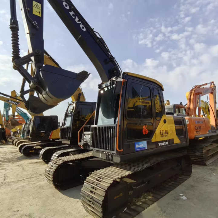 Used Volvo 14 tonne crawler excavator Volvo ec140 excavator powerful low price good quality for sale - Bager goseničar: slika 1 Used Volvo 14 tonne crawler excavator Volvo ec140 excavator powerful low price good quality for sale - Bager goseničar: slika 1