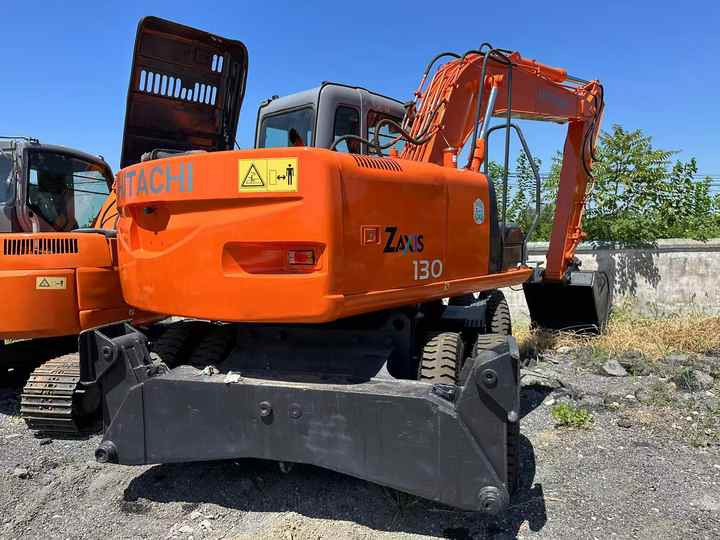 Used Wheel Excavator Hitachi ZX 130W Made in Japan 13tonHitachi Zx130w Wheel Excavator Price Used Hitachi Zx130 Excavator SALE - Bager na kolesih: slika 2 Used Wheel Excavator Hitachi ZX 130W Made in Japan 13tonHitachi Zx130w Wheel Excavator Price Used Hitachi Zx130 Excavator SALE - Bager na kolesih: slika 2