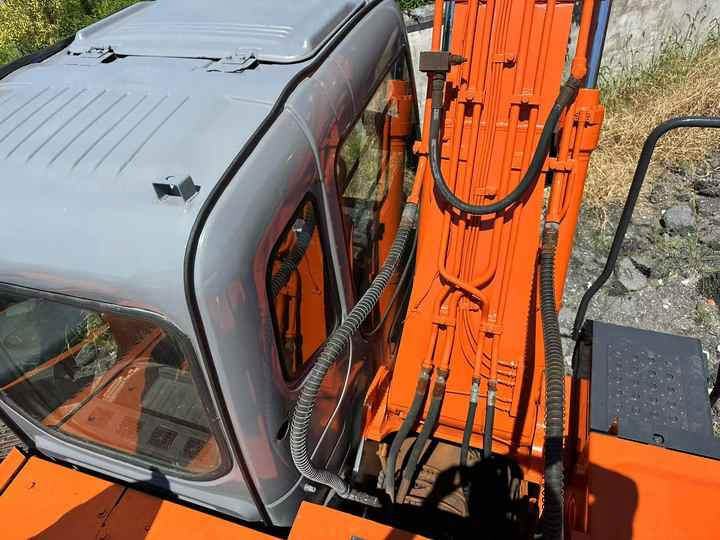 Used Wheel Excavator Hitachi ZX 130W Made in Japan 13tonHitachi Zx130w Wheel Excavator Price Used Hitachi Zx130 Excavator SALE - Bager na kolesih: slika 5 Used Wheel Excavator Hitachi ZX 130W Made in Japan 13tonHitachi Zx130w Wheel Excavator Price Used Hitachi Zx130 Excavator SALE - Bager na kolesih: slika 5