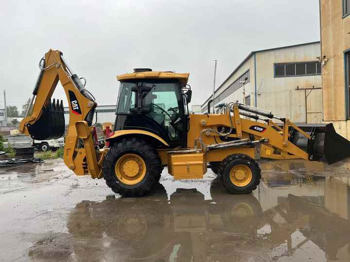 Used Wheel Loader CAT420F Caterpillar 420F Construction Machinery Mini Wheel Skid Steer Loader in Stock - Kolesni nakladalec: slika 5 Used Wheel Loader CAT420F Caterpillar 420F Construction Machinery Mini Wheel Skid Steer Loader in Stock - Kolesni nakladalec: slika 5