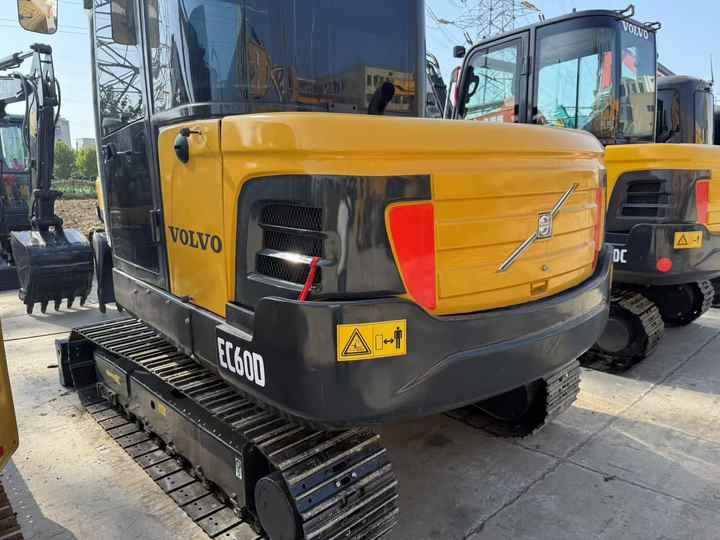 Used volvo Ec60 Mini 6tons Excavator in Stock for Sale Excellent Condition volvo Ec60 Ec140 Excavator Low Working Hours - Bager: slika 5 Used volvo Ec60 Mini 6tons Excavator in Stock for Sale Excellent Condition volvo Ec60 Ec140 Excavator Low Working Hours - Bager: slika 5