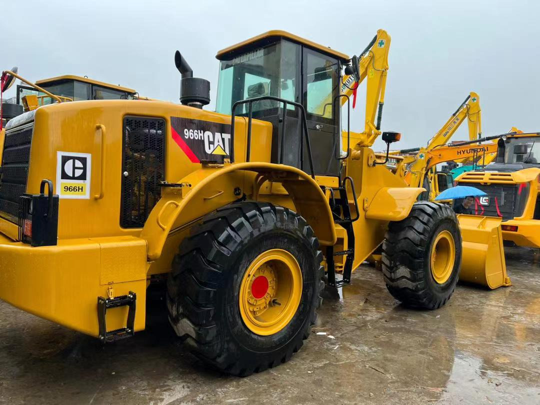 WHEEL LOADER Original Used CAT 966H Wheel Loader with High Performance on Sale Cat 966H Heavy Machinery Loader with Low Price - Kolesni nakladalec: slika 4 WHEEL LOADER Original Used CAT 966H Wheel Loader with High Performance on Sale Cat 966H Heavy Machinery Loader with Low Price - Kolesni nakladalec: slika 4