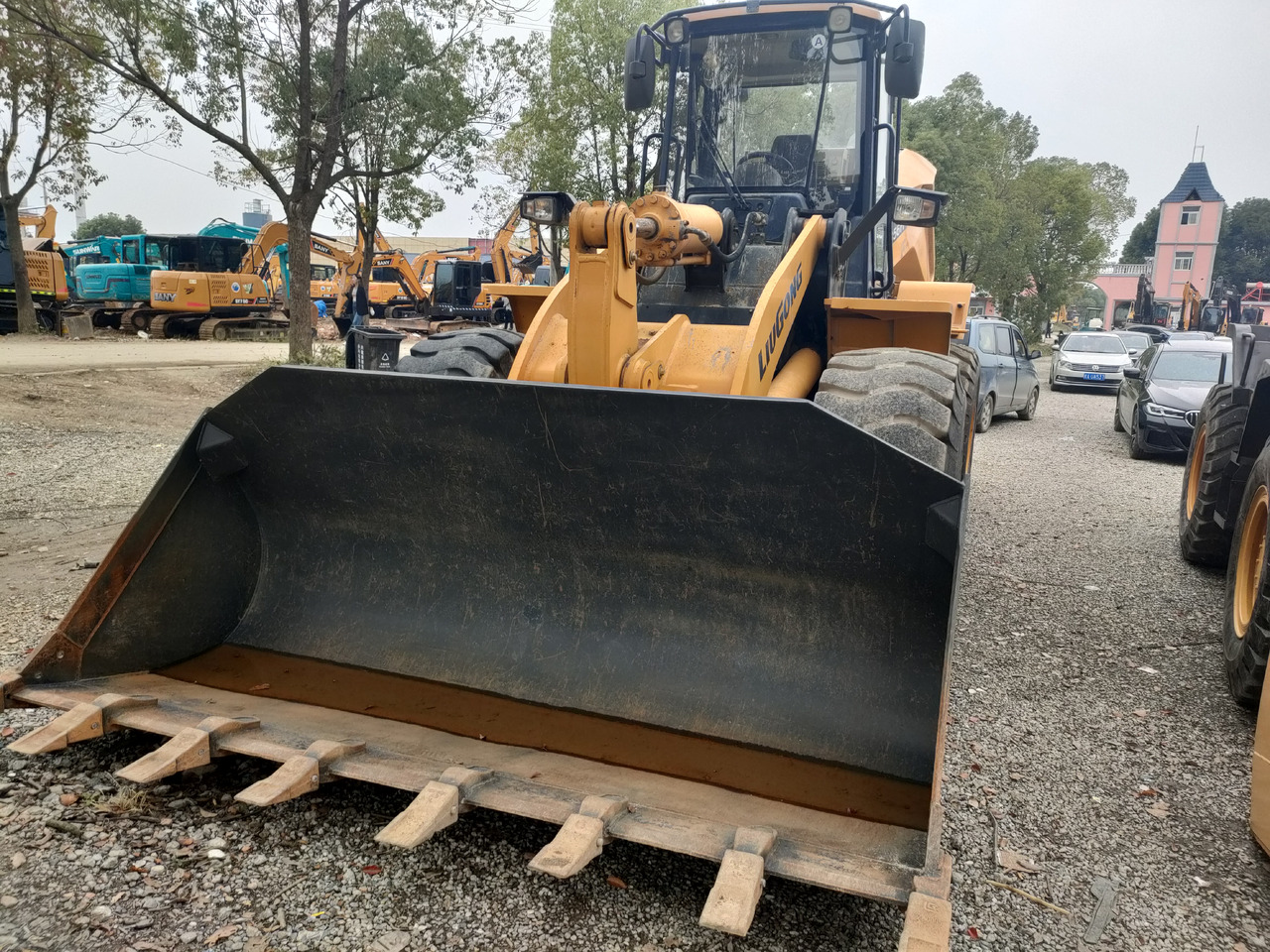 WHEEL LOADER Used Liugong856h Wheel Loader Machine Mini Telehandler Used Liugong Wheel Loader Cummins Engine Loader - Kolesni nakladalec: slika 3 WHEEL LOADER Used Liugong856h Wheel Loader Machine Mini Telehandler Used Liugong Wheel Loader Cummins Engine Loader - Kolesni nakladalec: slika 3