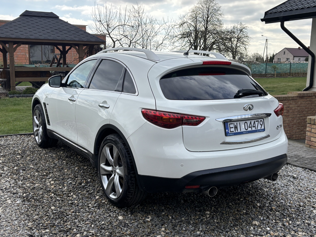 Infiniti QX70 FX30 Diesel V6 Euro6 - SUV: slika 5 Infiniti QX70 FX30 Diesel V6 Euro6 - SUV: slika 5