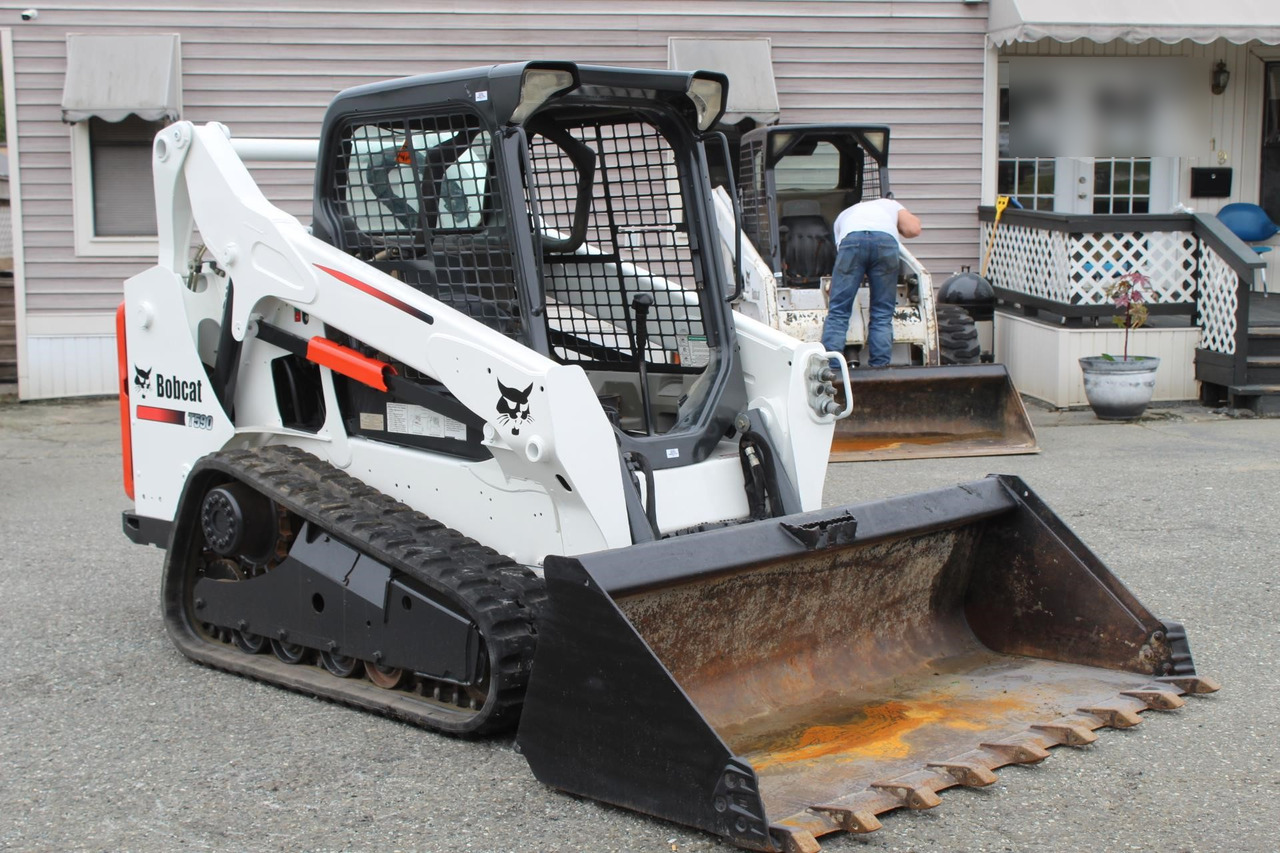 BOBCAT T590 - Mini nakladalec: slika 1 BOBCAT T590 - Mini nakladalec: slika 1