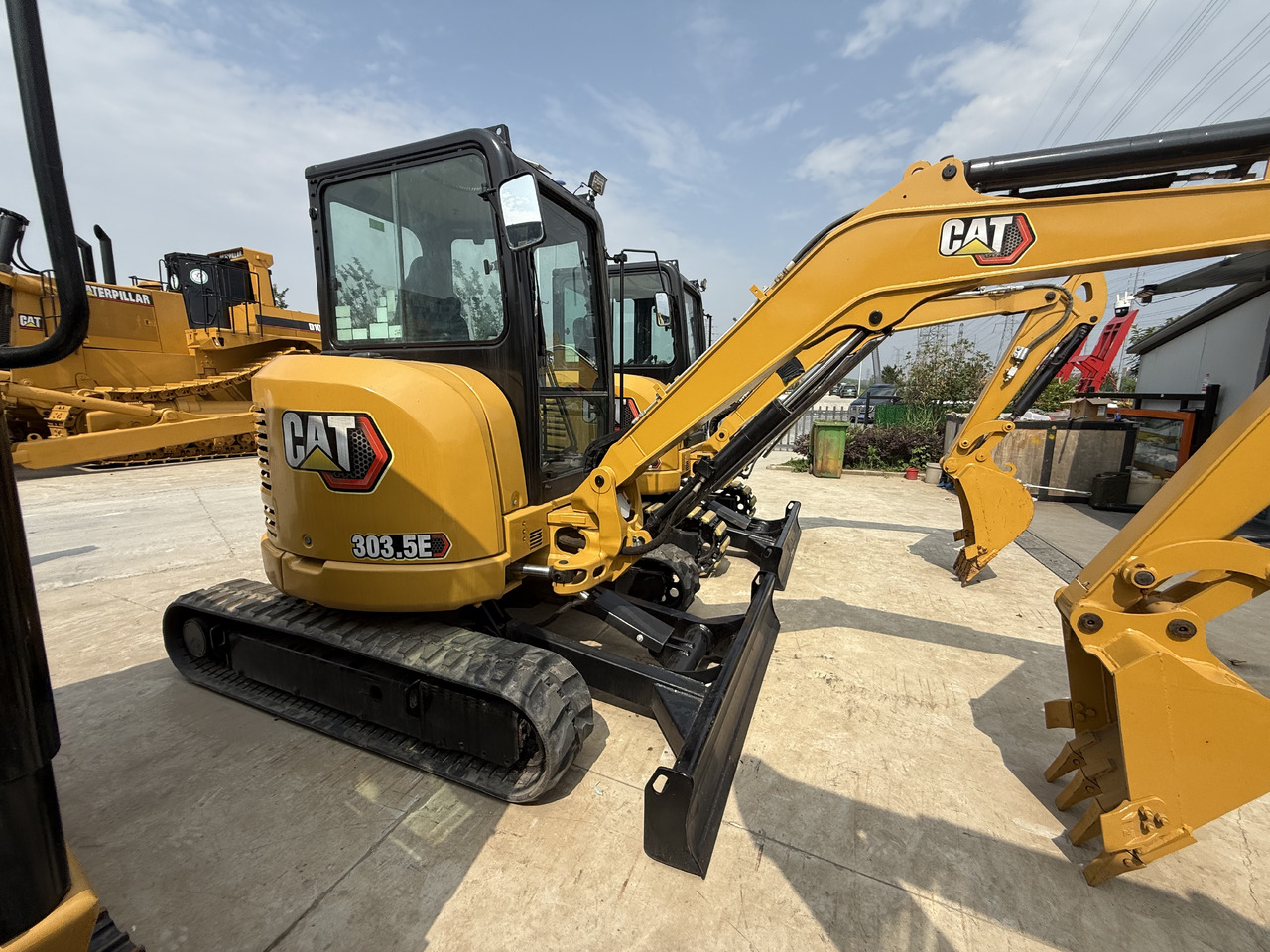 CATERPILLAR 303.5E - Mini bager: slika 1 CATERPILLAR 303.5E - Mini bager: slika 1