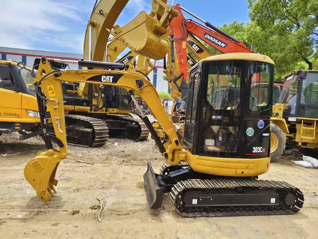CATERPILLAR 303C - Mini bager: slika 1 CATERPILLAR 303C - Mini bager: slika 1