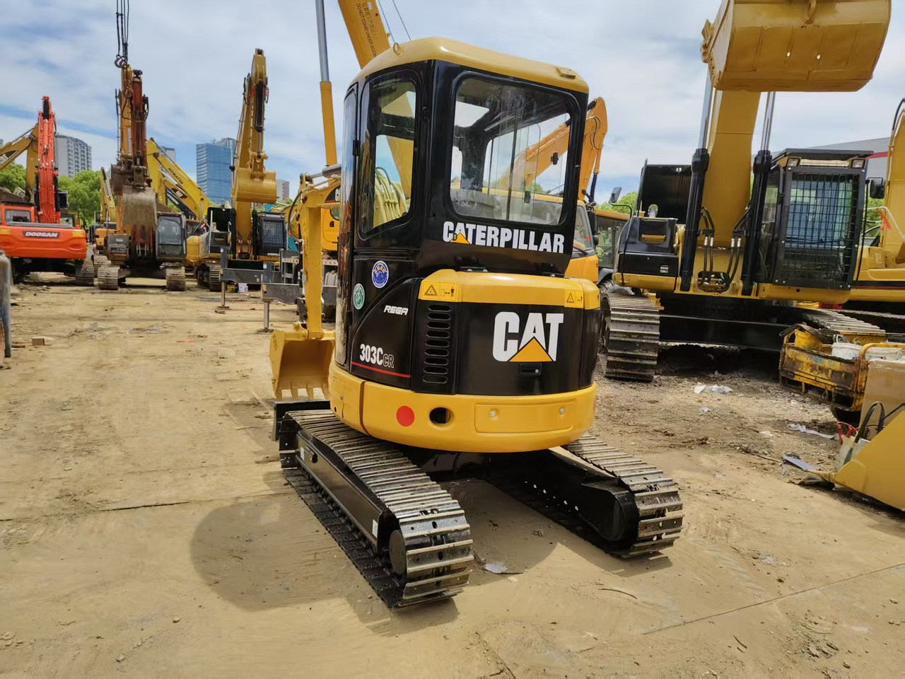 CATERPILLAR 303CR - Mini bager: slika 5 CATERPILLAR 303CR - Mini bager: slika 5