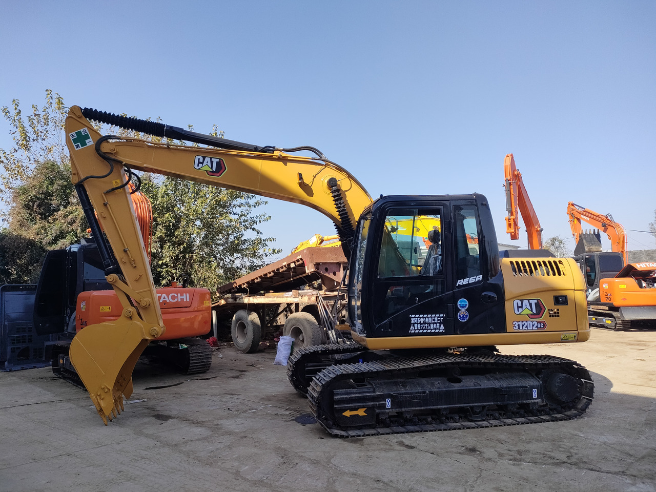 CATERPILLAR 312D2GC - Mini bager: slika 1 CATERPILLAR 312D2GC - Mini bager: slika 1
