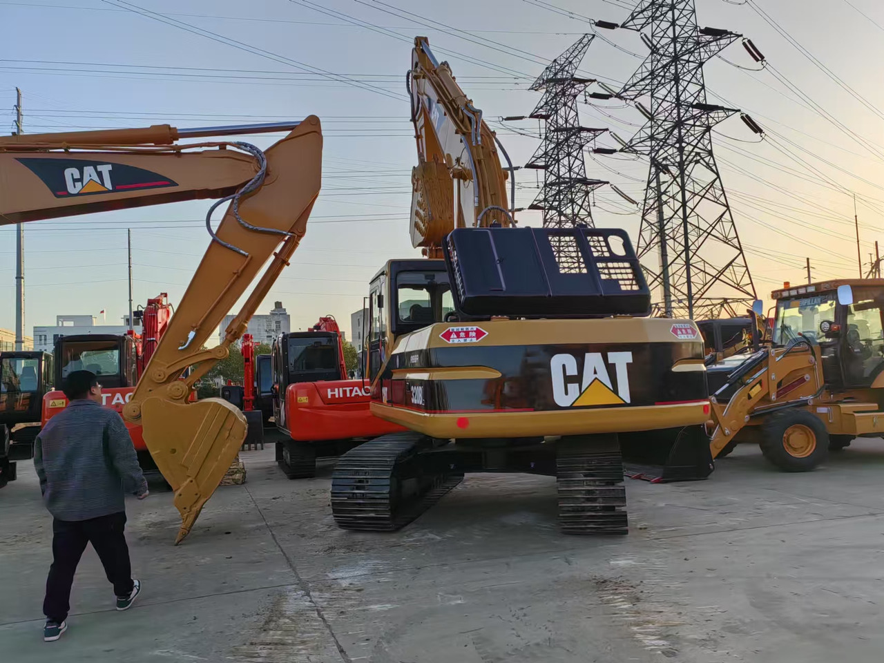 CATERPILLAR 320B - Bager goseničar: slika 3 CATERPILLAR 320B - Bager goseničar: slika 3